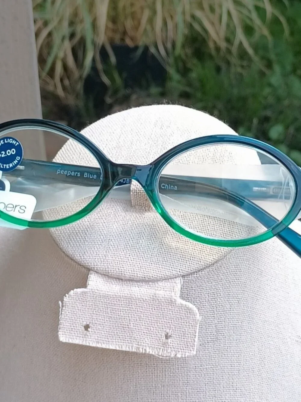 Reading Glasses by Peepers (Filly), +2.00 strength, teal/green ombre color, NWT